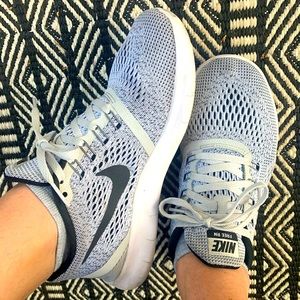 Nike Free Flex Running Shoes